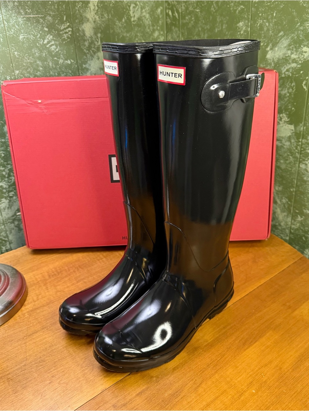 New Hunter Women's Original Tall Gloss Rain Boots Size 9